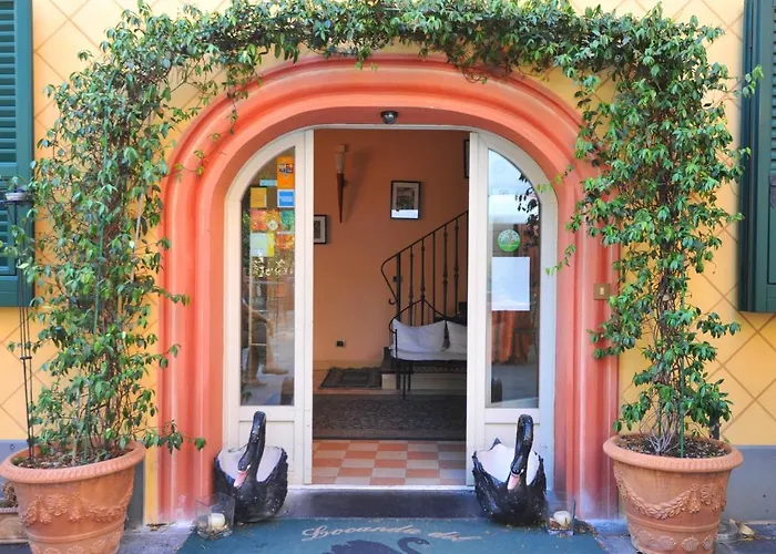 Residenza D'epoca Del Cigno Nero * Sant'Olcese